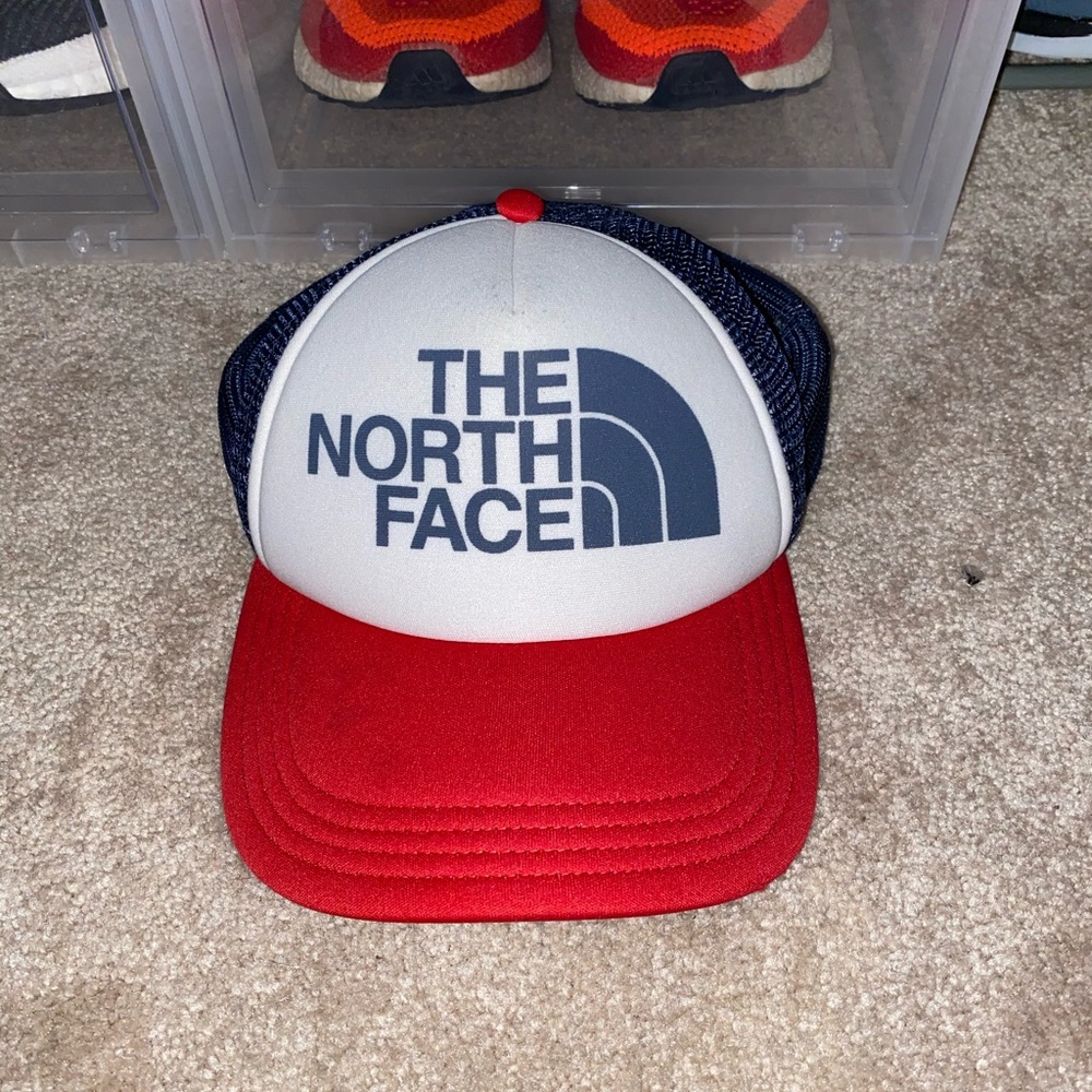 North face trucker hat